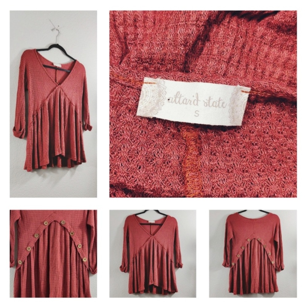 Altar'd State | Knit Button Back Blouse / Size: S